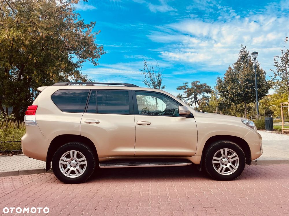 Toyota Land Cruiser LC 3.0 D-4D Sol 7os - 2