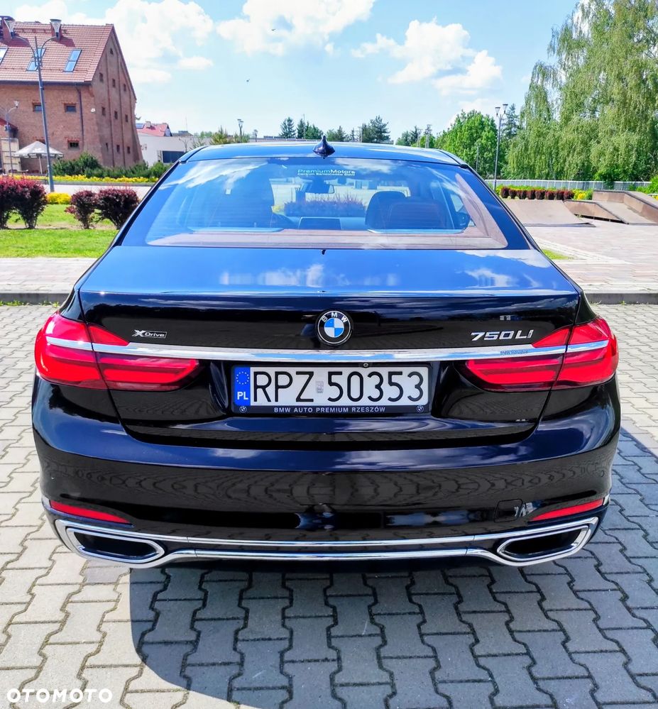 BMW Seria 7 750Li xDrive - 4