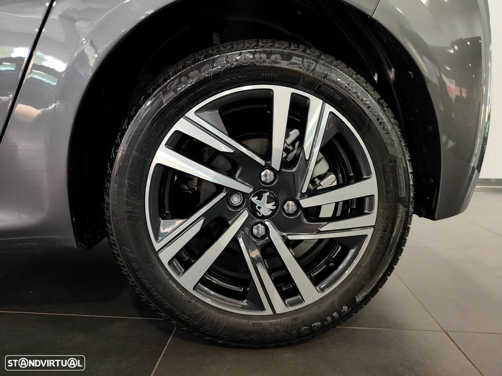 Peugeot 208 1.2 PureTech Allure Pack EAT8 - 28