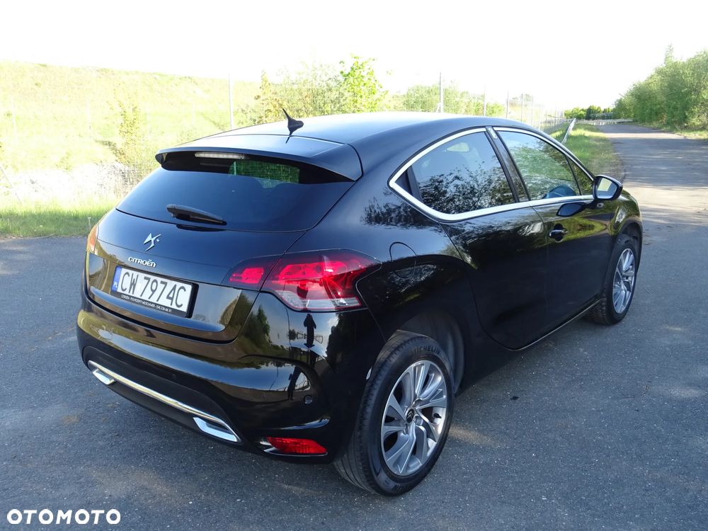 Citroën DS4 1.6 e-HDi SoChic MCP - 3
