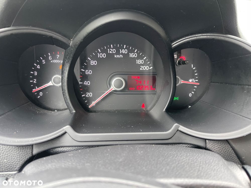 Kia Picanto 1.2 Fifa World Cup Edition - 17
