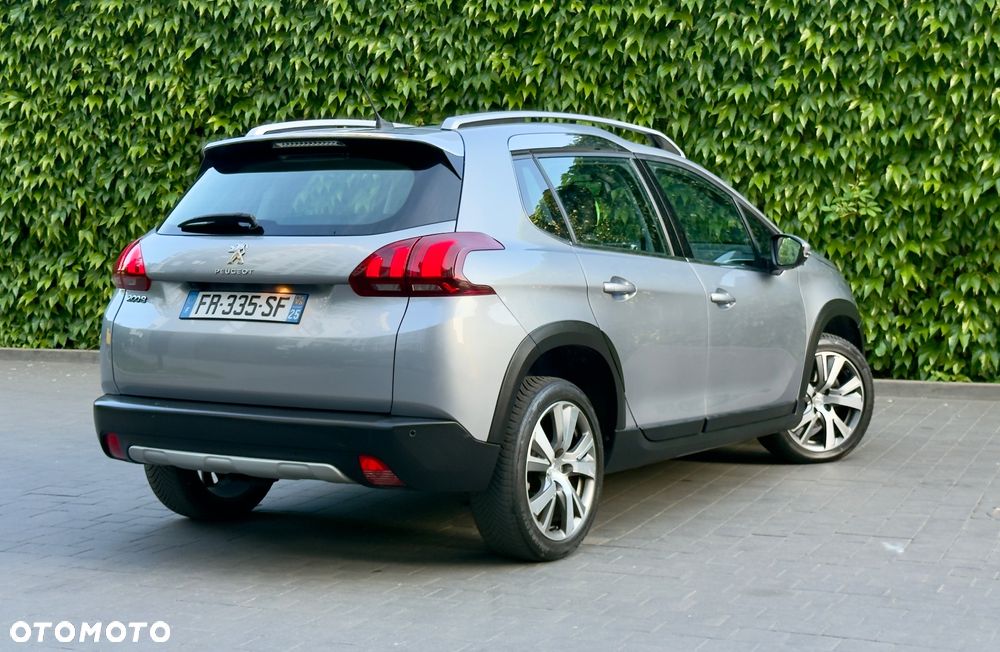 Peugeot 2008 - 11