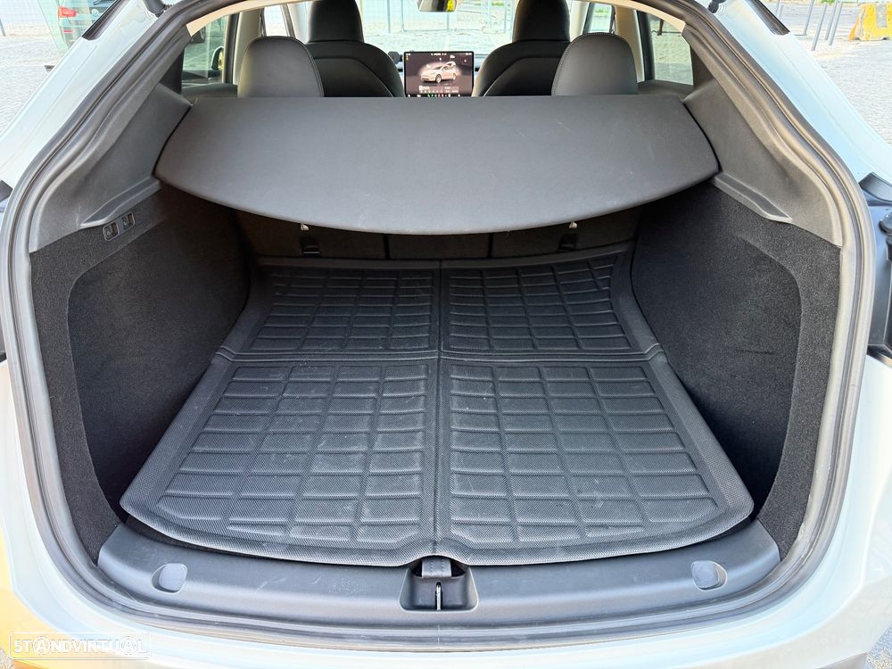 Tesla Model Y Long Range Tração Integral - 21