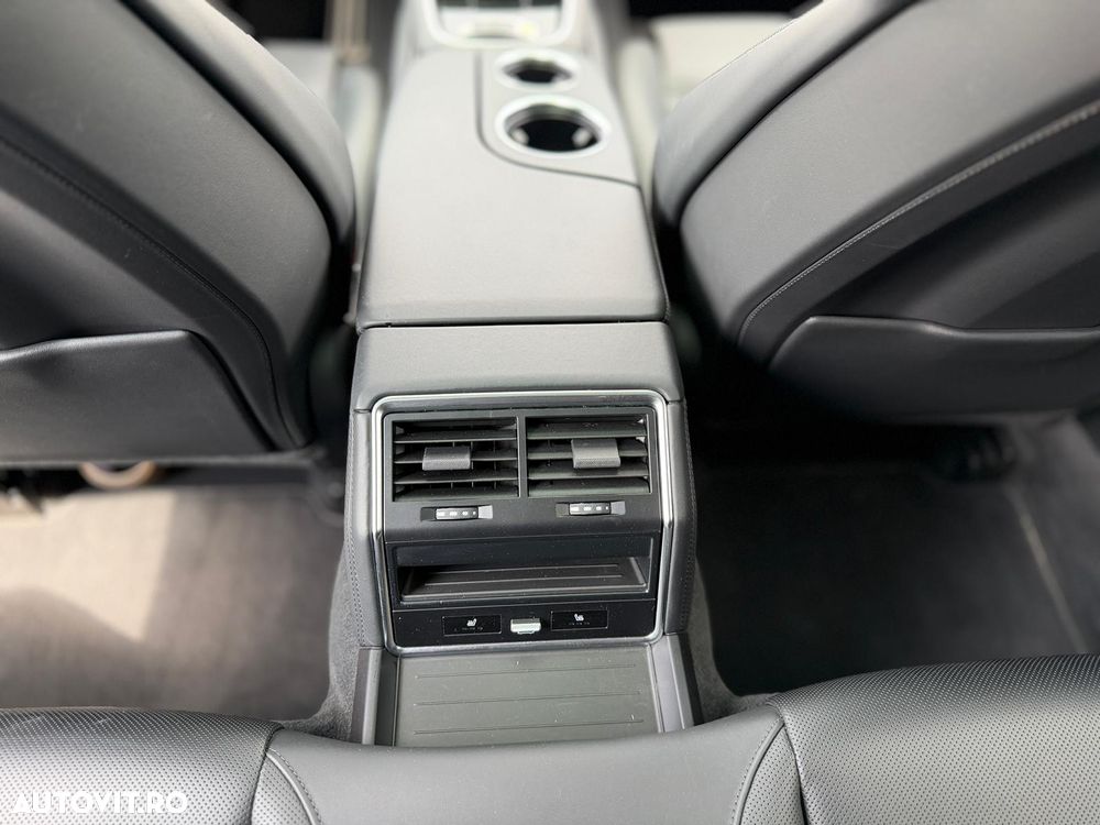 Porsche Panamera - 22