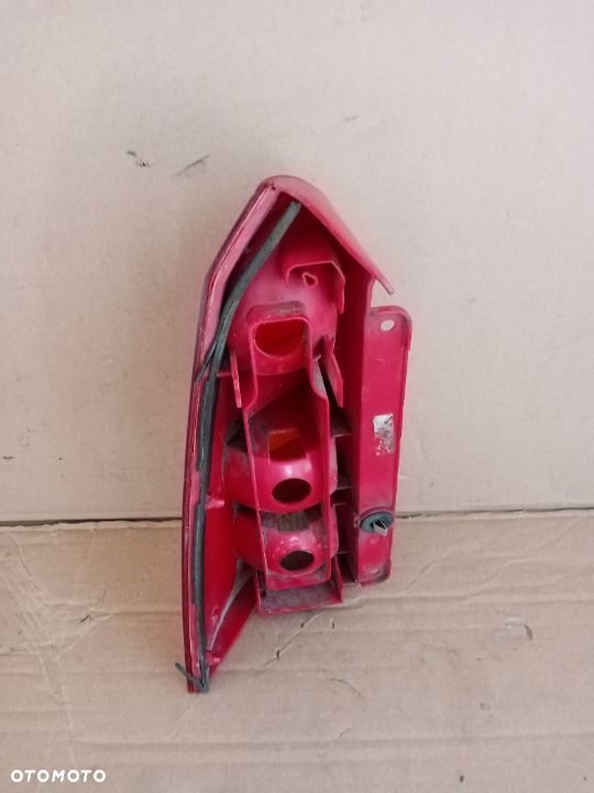 LAMPA Prawy tyl Ford Focus Mk1 Kombi - 2