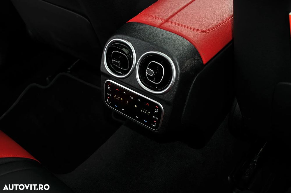 Mercedes-Benz C 300 4MATIC 9G-TRONIC AMG Line - 23