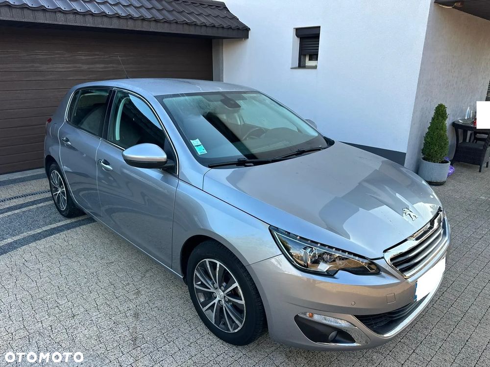 Peugeot 308 1.6 BlueHDi Allure S&S - 38
