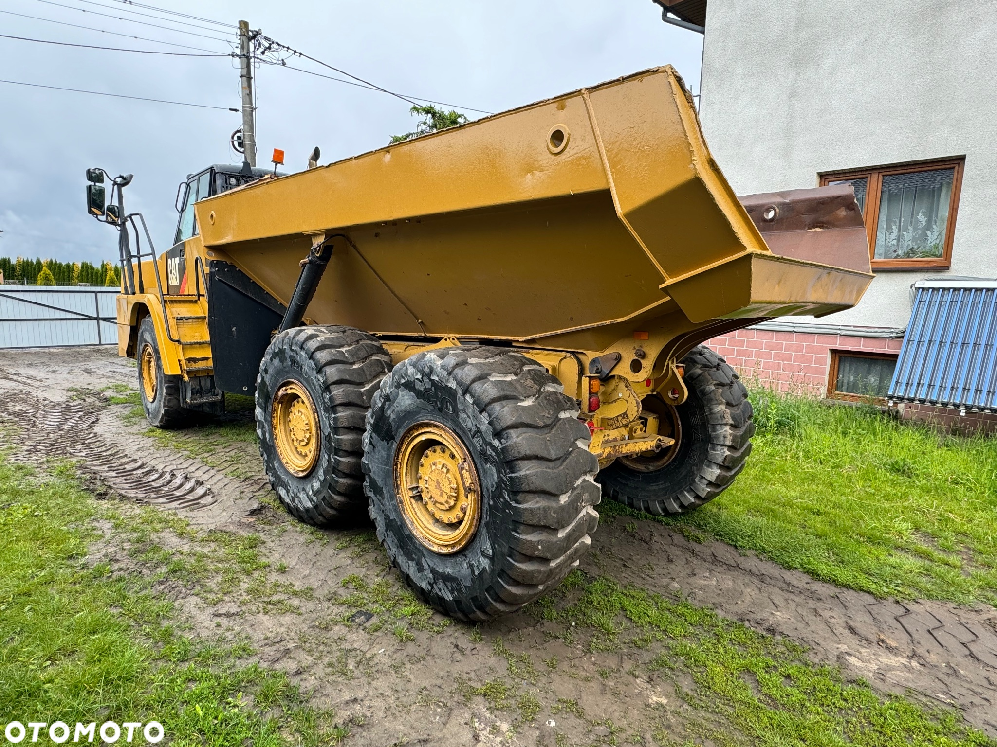 Caterpillar 725 Wozidlo 6x6 Volvo A25 Super Stan - 5