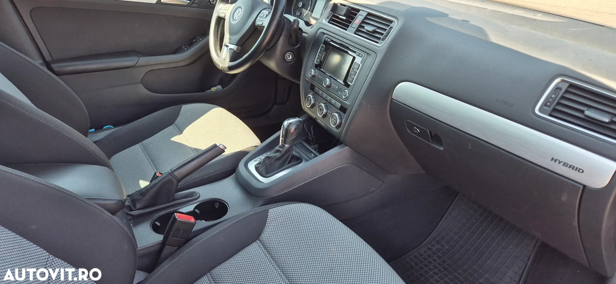 Volkswagen Jetta 1.4 Hybrid DSG Comfortline - 11