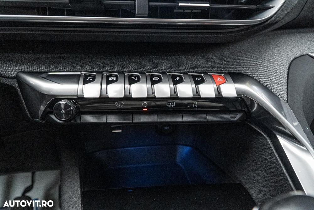 Peugeot 3008 1.2 PureTech 130 BVM6 Allure Pack - 12