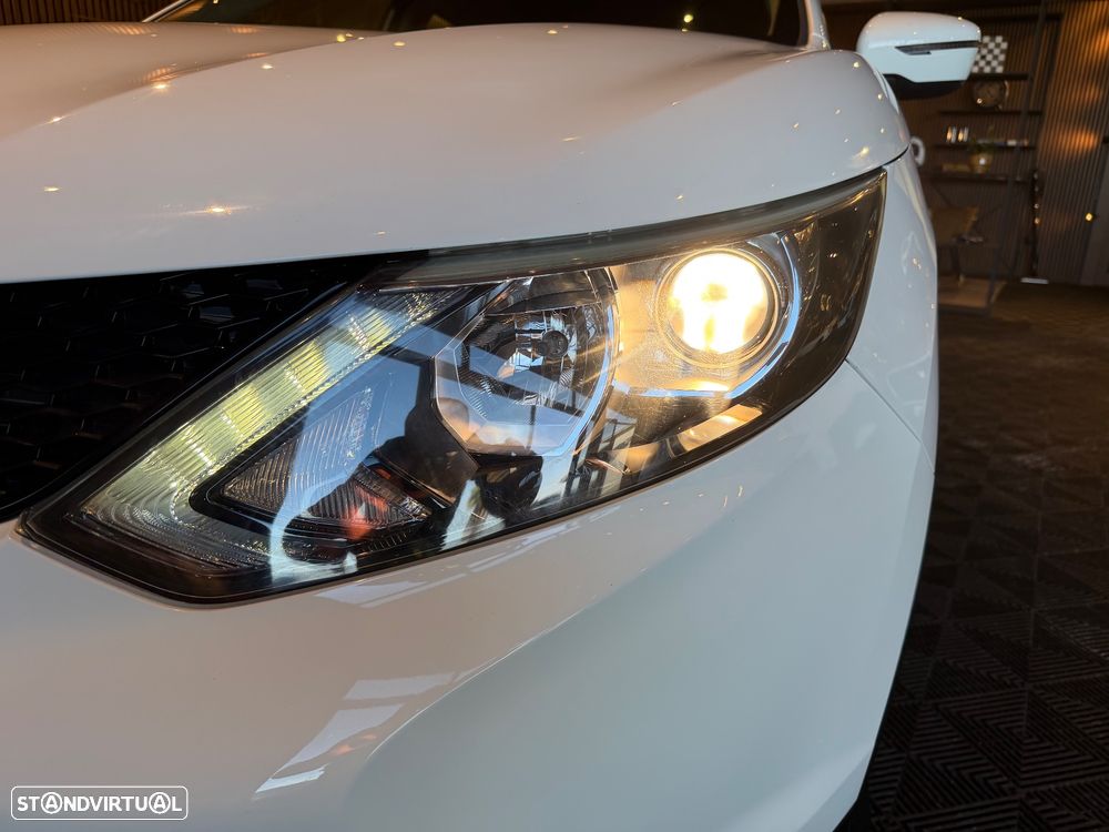 Nissan Qashqai 1.6 dCi N-Connecta RS+PS 4x4i - 10