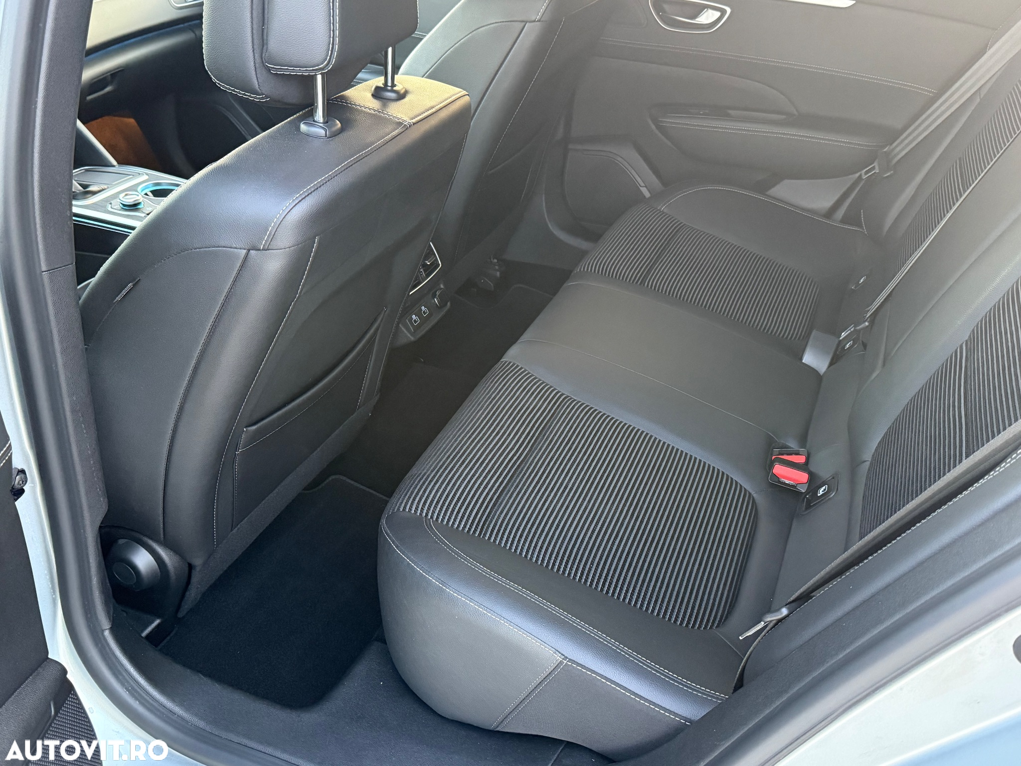 Renault Talisman Grandtour BLUE dCi 160 EDC INTENS - 17