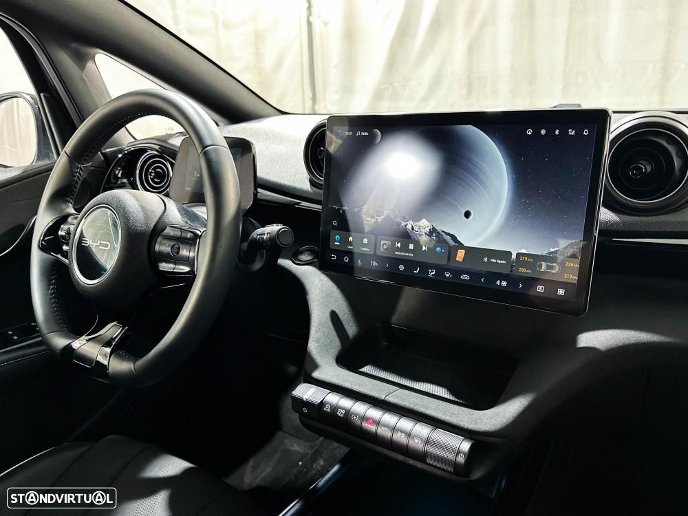 BYD Dolphin 60.4 kWh Design - 37