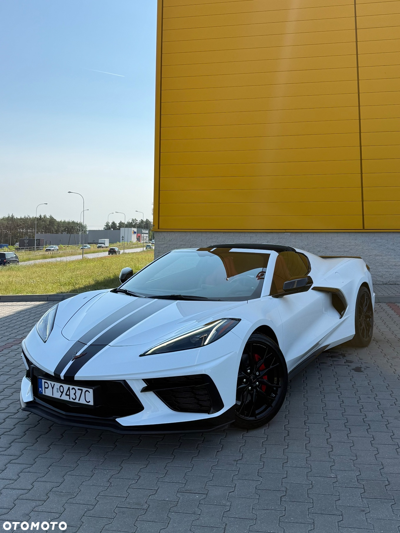 Chevrolet Corvette - 2