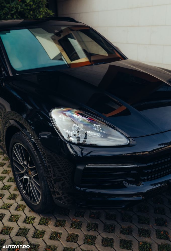 Porsche Cayenne Standard - 16