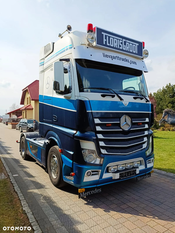 Mercedes-Benz Actros 1845