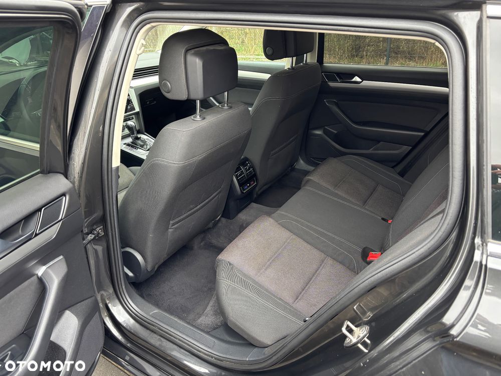 Volkswagen Passat 1.8 TSI BMT Comfortline DSG - 17
