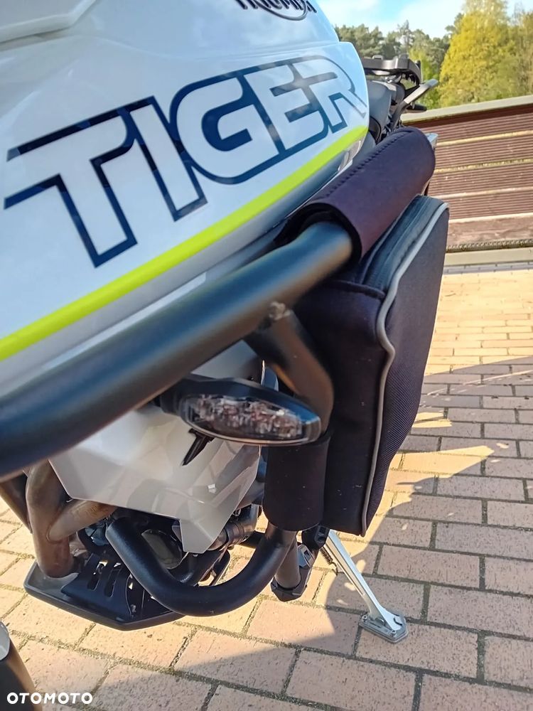 Triumph Tiger - 8