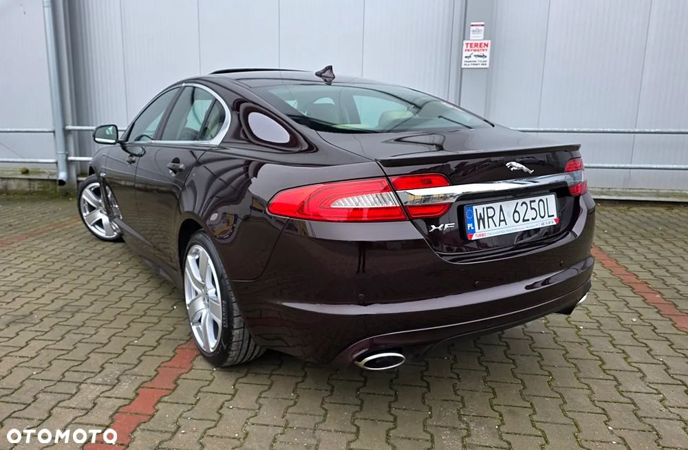 Jaguar XF 3.0 T R-Sport - 9