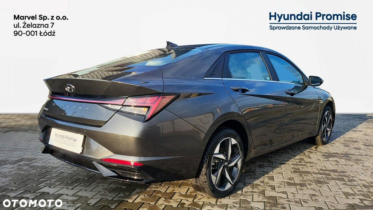 Hyundai Elantra - 5