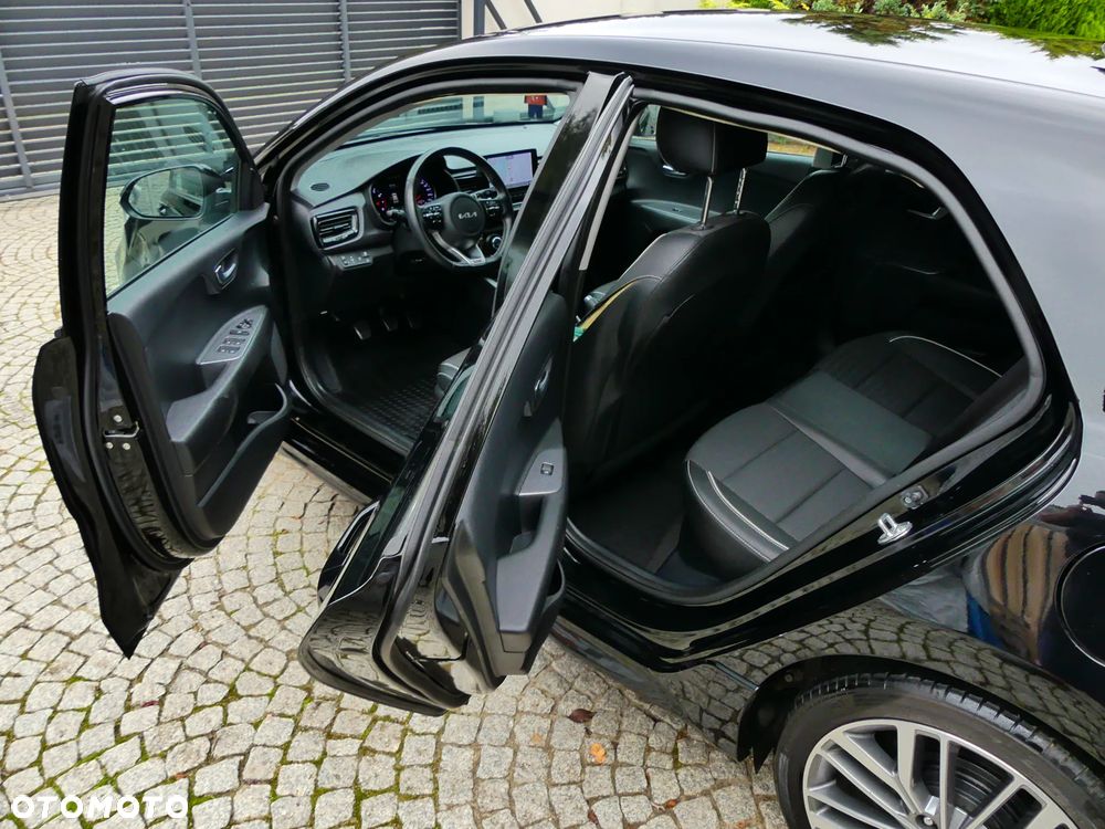 Kia Rio - 19