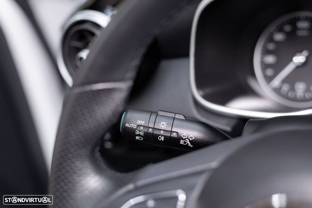 MG ZS EV 44.5 kWh Luxury - 30