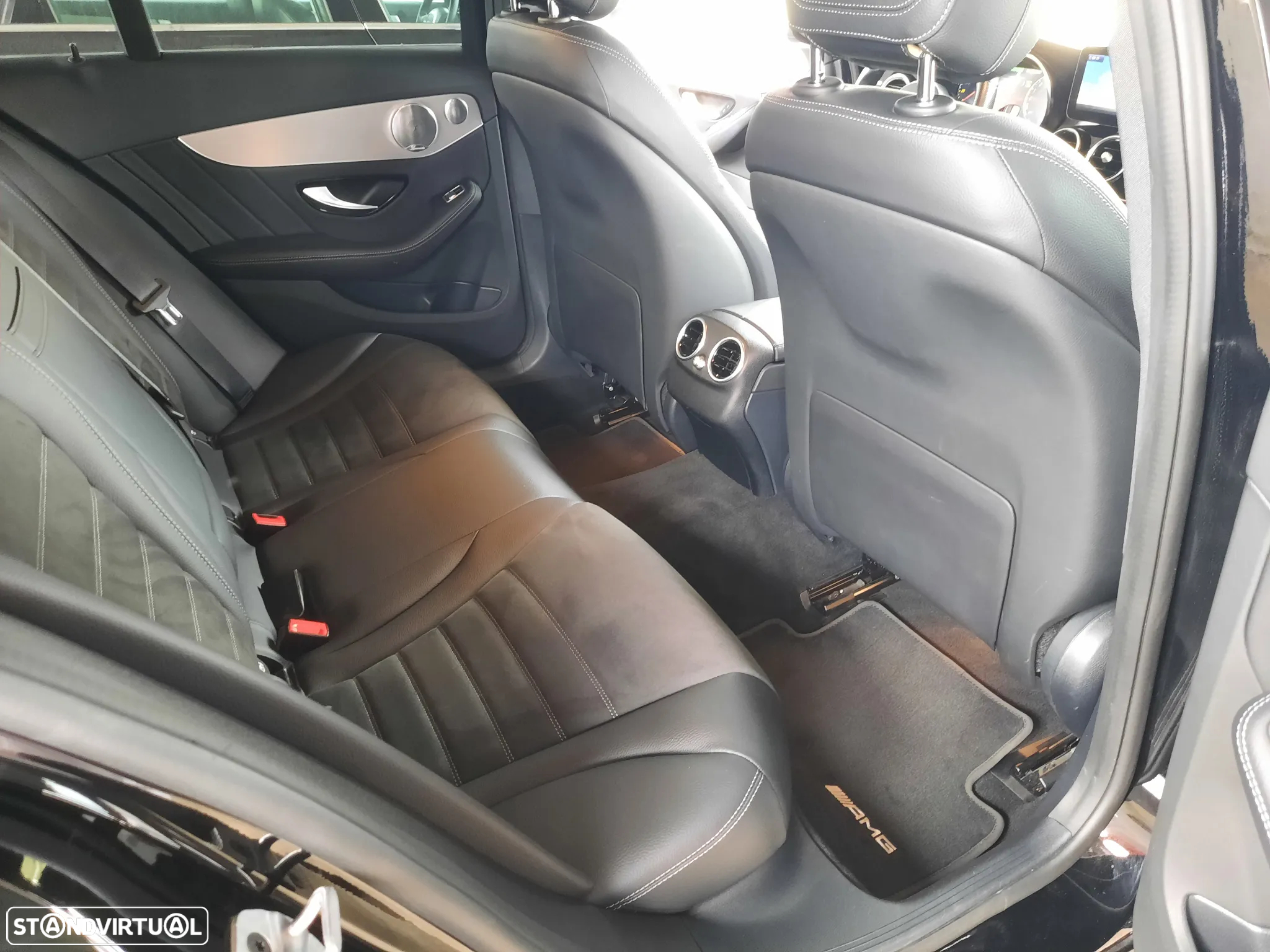 Mercedes-Benz C 300 e AMG Line - 51