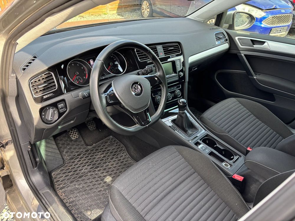 Volkswagen Golf 1.2 TSI BlueMotion Technology Cup - 11