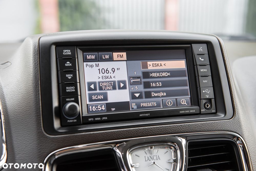 Lancia Voyager 2.8 Multijet 16v Platinum - 22