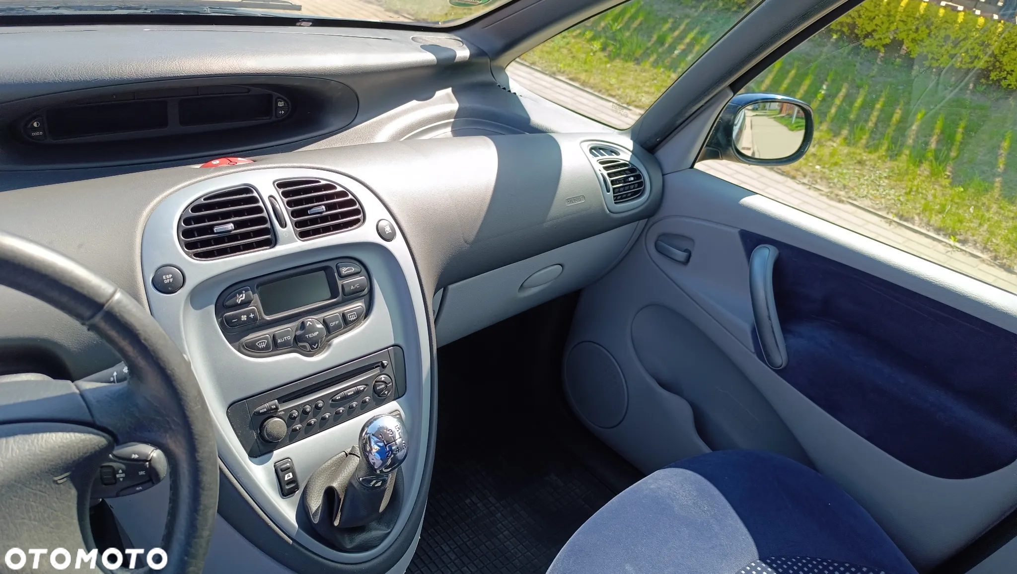 Citroën Xsara Picasso 1.8i 16V Exclusive - 18