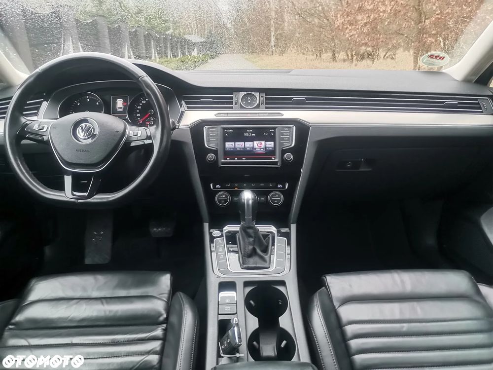 Volkswagen Passat 2.0 TDI Bi-Turbo BMT 4Mot Highline DSG - 7
