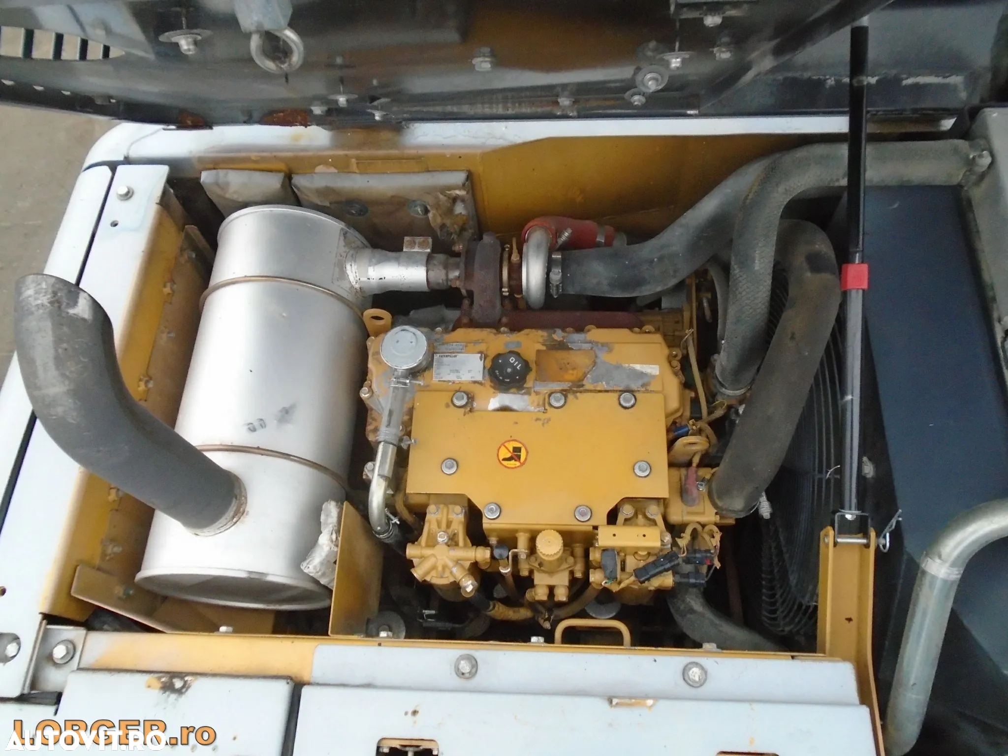 Cat 319D - 8