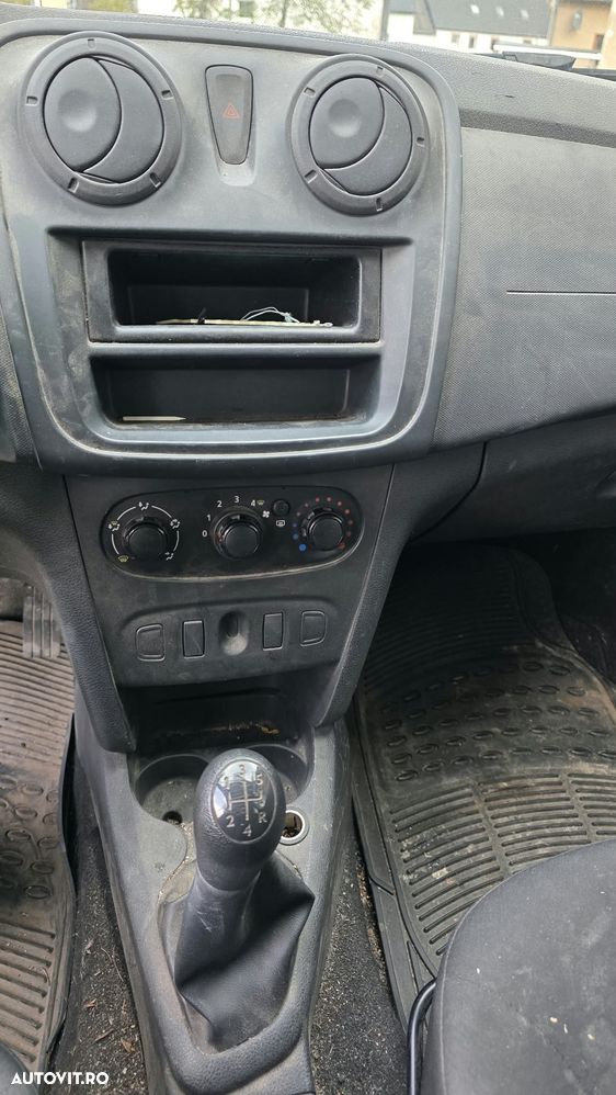Dacia Logan - 3