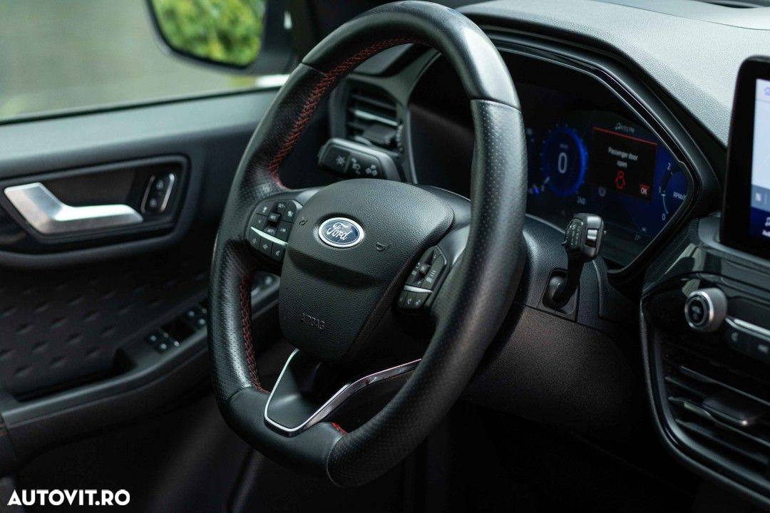 Ford Kuga - 25