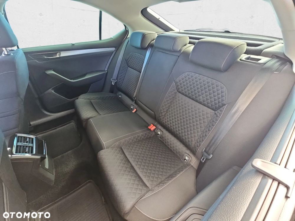 Skoda Superb 1.5 TSI Ambition DSG - 20