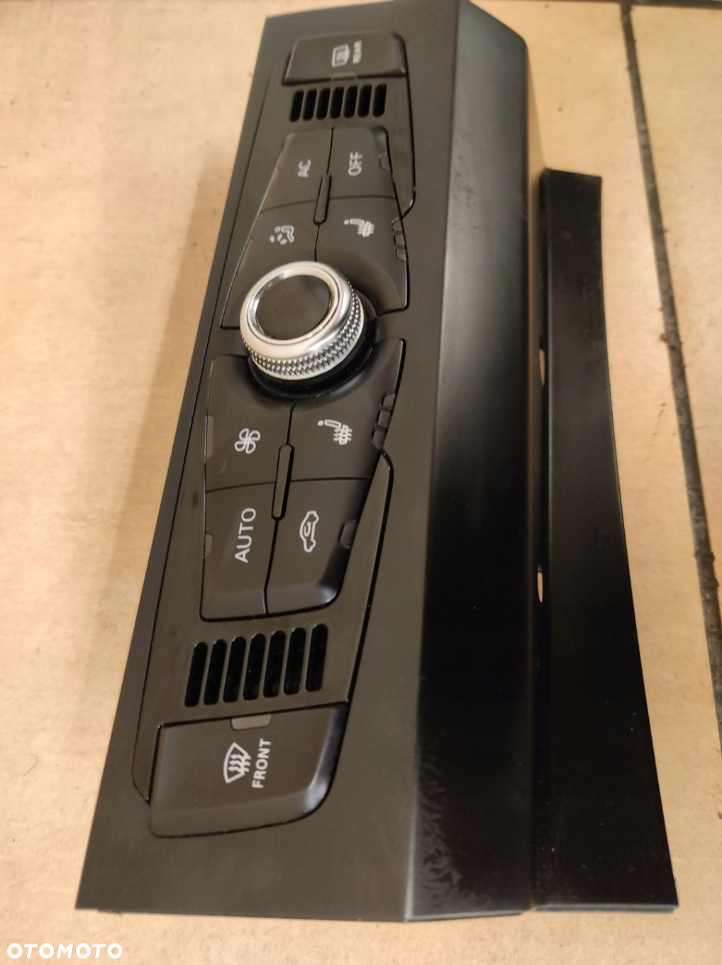 Panel klimatyzacji Audi A5 8T Lift - 3