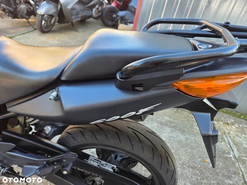 Honda CBF - 24