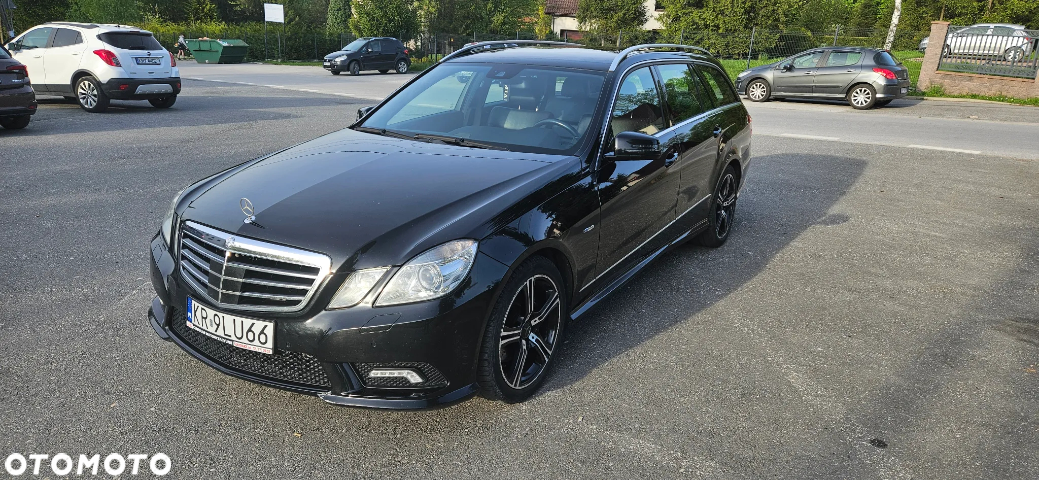 Mercedes-Benz Klasa E 350 T CDI DPF BlueEFFICIENCY 7G-TRONIC Avantgarde - 2
