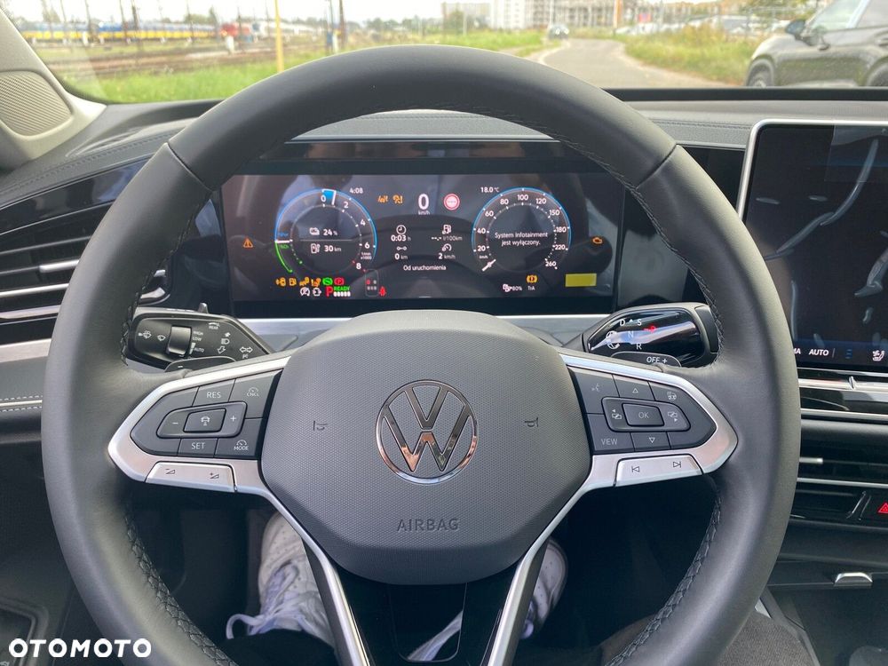 Volkswagen Passat - 15