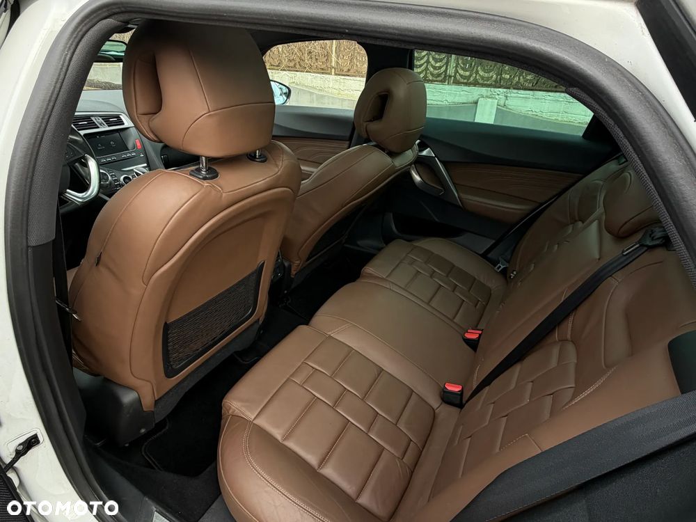 Citroën DS5 BlueHDi 180 EAT6 Business Class - 16