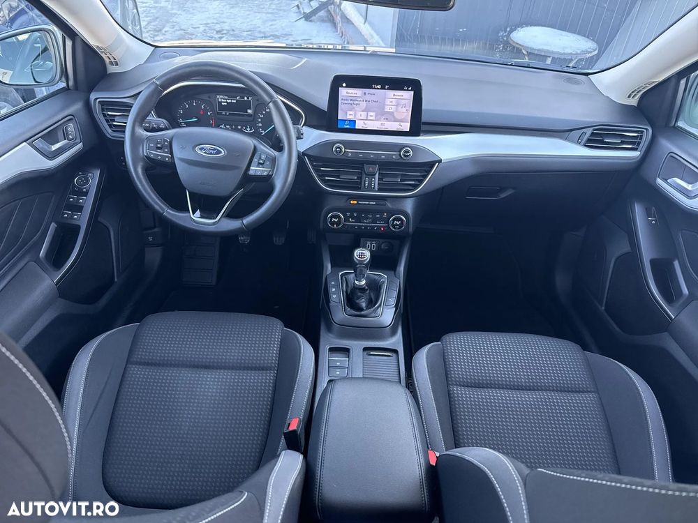 Ford Focus 1.0 EcoBoost Connected - 24