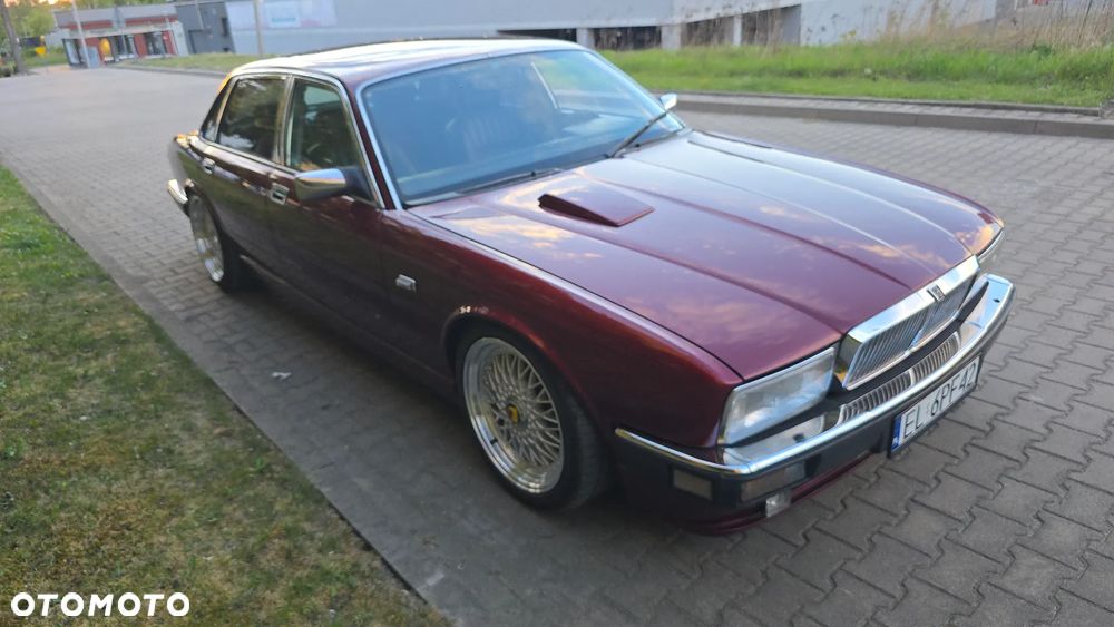 Jaguar XJ - 6
