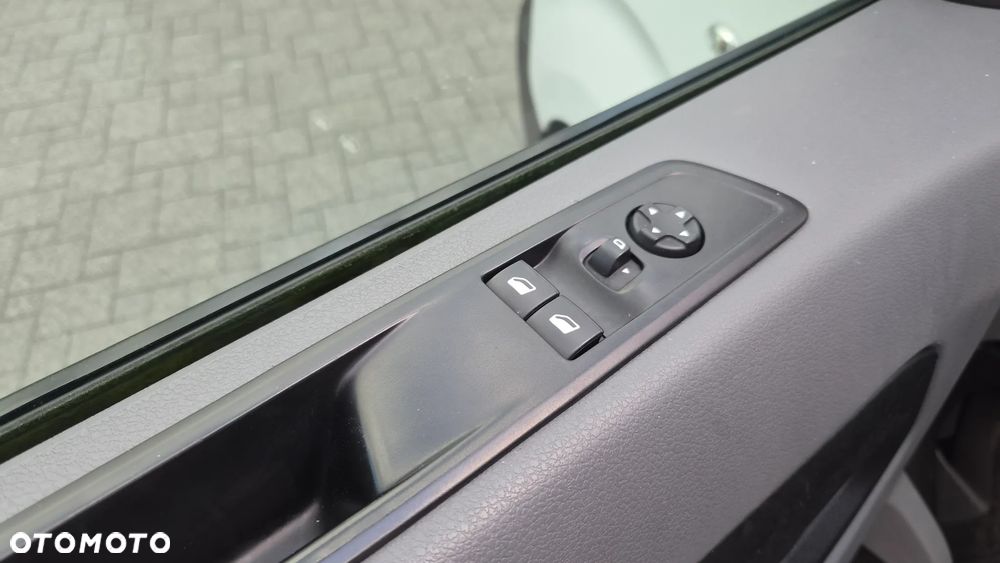 Opel Vivaro - 15