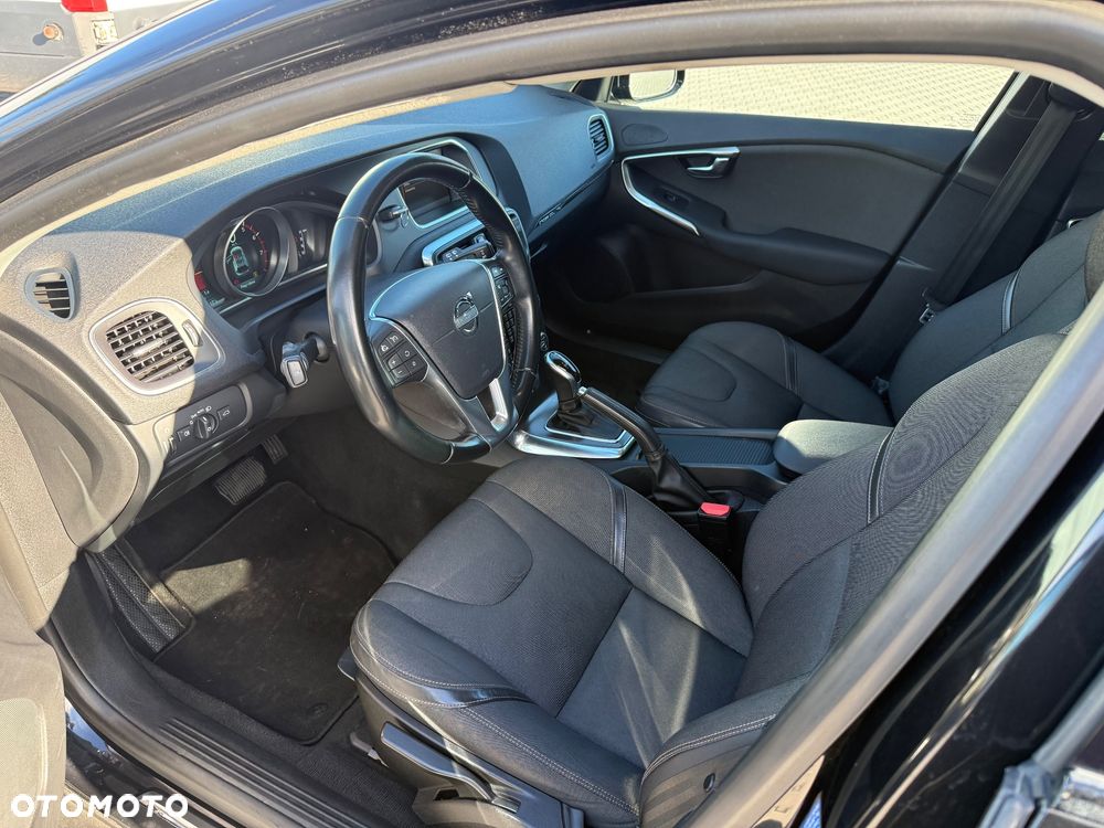 Volvo V40 - 23