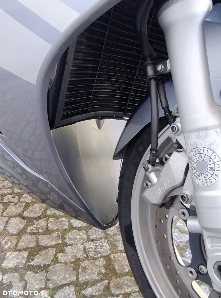 Yamaha FJR - 40