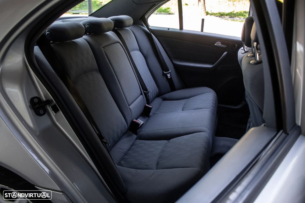 Mercedes-Benz C 220 - 28