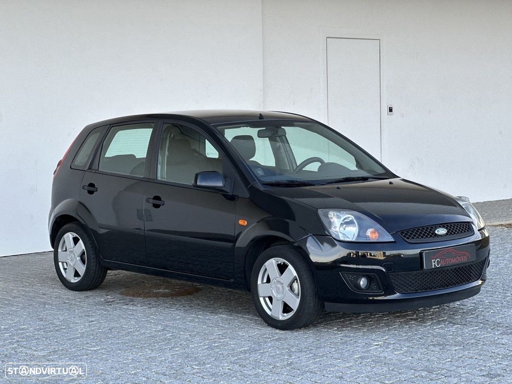 Ford Fiesta 1.4 TDCI Ambiente - 2