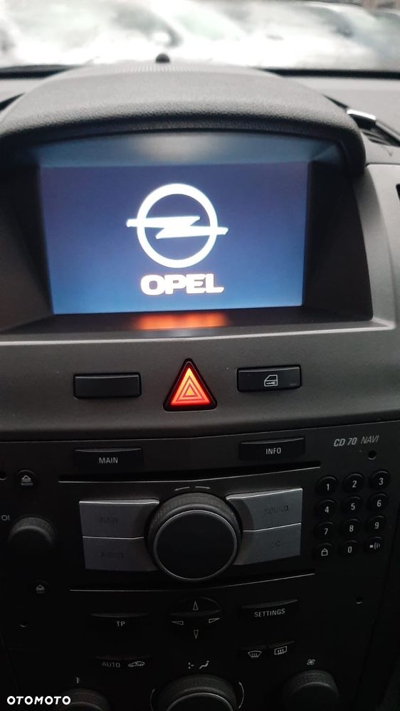 Opel Zafira 1.9 CDTI Navi - 24