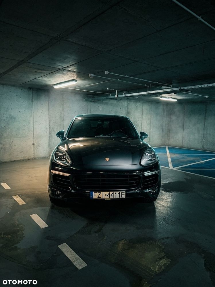 Porsche Cayenne Platinum Edition - 1