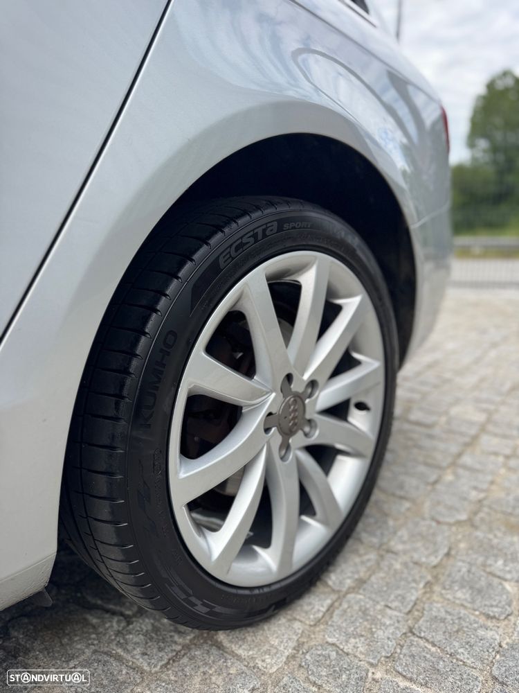 Audi A4 Avant 2.0 TDI Limited Edition - 5